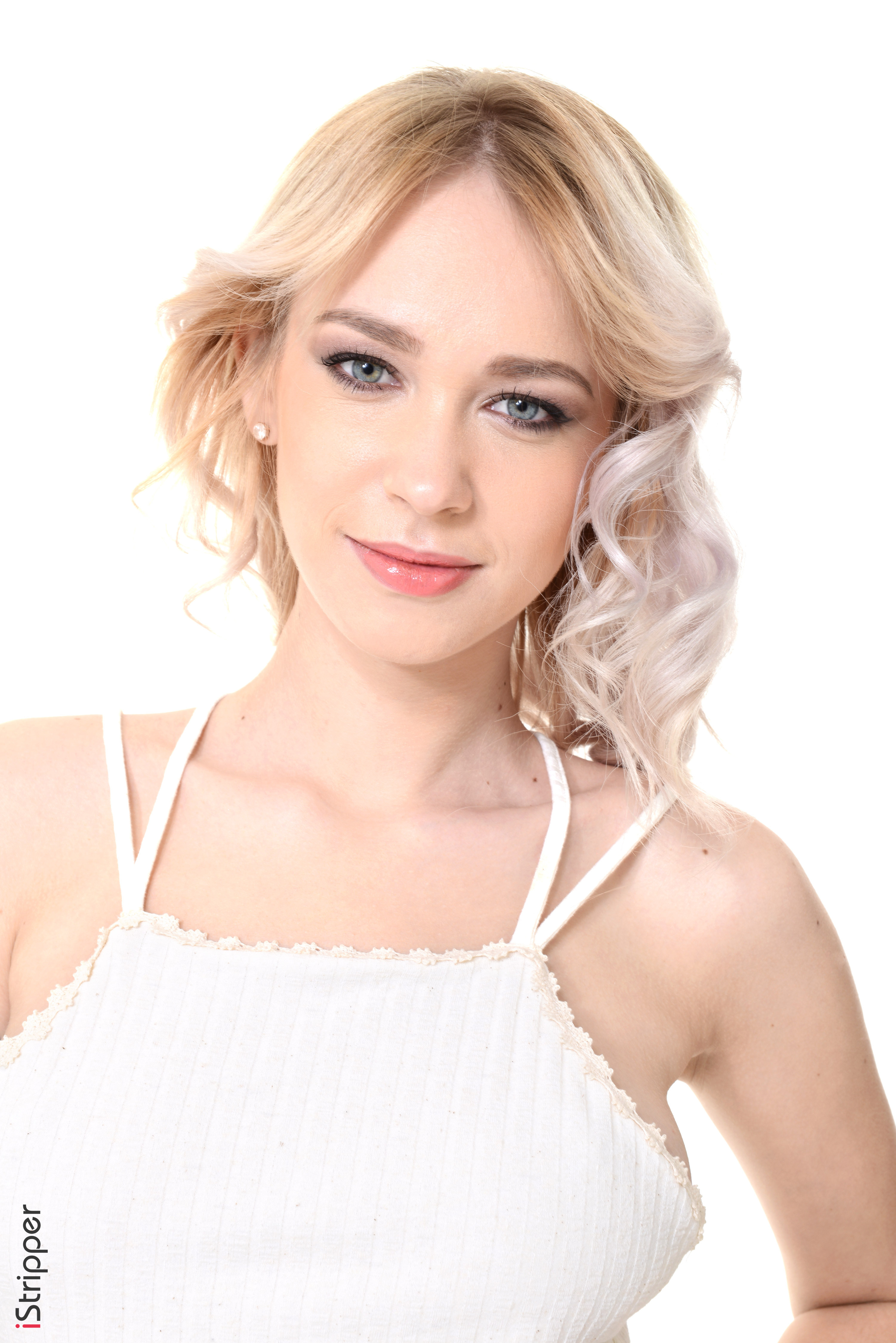 Arteya | Summer Nights | VirtuaGirls Girls